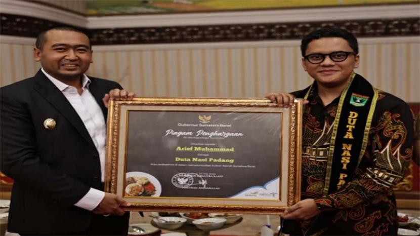 Wakil Gubernur Sumatera Barat Audy Joinaldy  dan Arief Muhammad