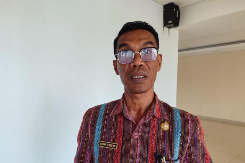 Pemkab Mabar ingatkan wisatawan agar gunakan biro perjalanan resmi.