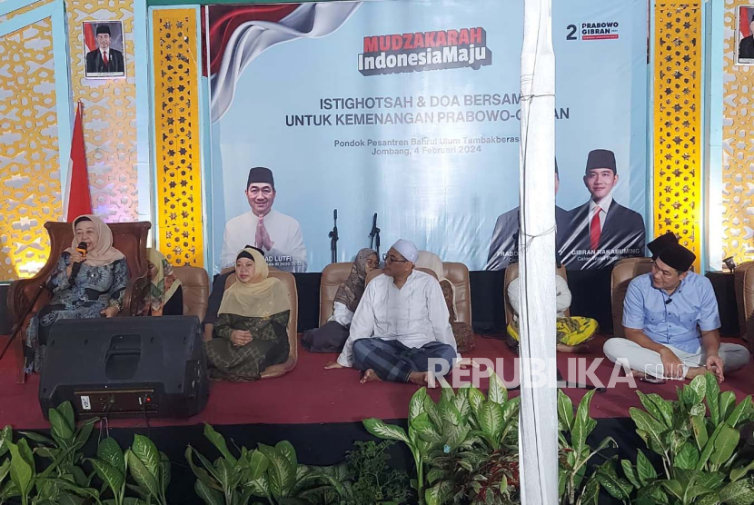 Kegiatan Mudzakarah Indonesia Maju untuk mendukung Prabowo-Gibran di Pondok Pesantren (Ponpes) Bahrul Ulum Tambakberas, Kabupaten Jombang, Jawa Timur.