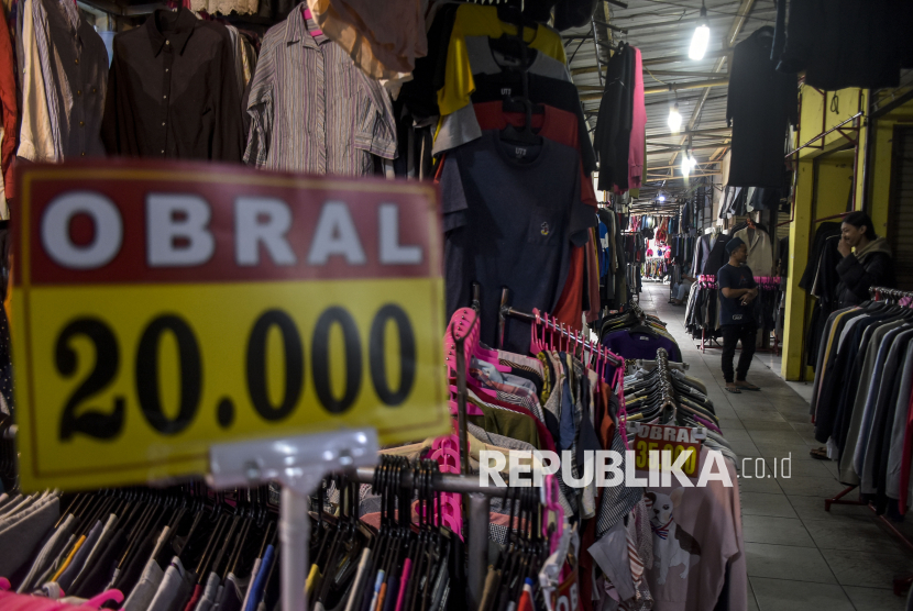 Thrifting Dilarang, Pekerja Lapak Ancang-ancang Balik Medan
