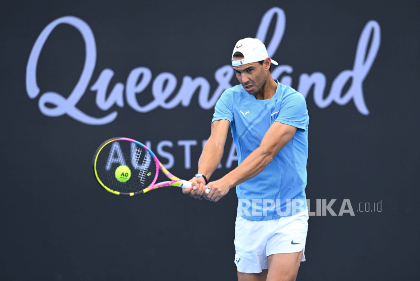   Rafael Nadal dalam latihan di Brisbane International, Queensland Tennis Centre di Brisbane, Australia 28 December 2023.   