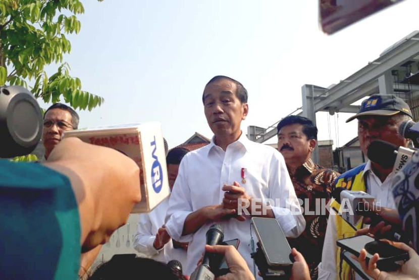 Presiden Jokowi. Presiden Jokowi sebut polemik kasus Kepala Basarnas hanya masalah koordinasi.