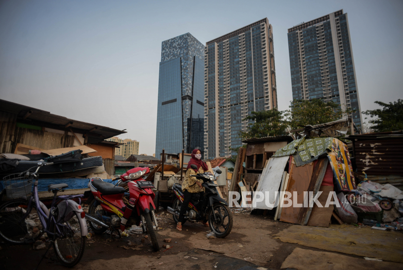 Ekonom Universitas Indonesia Fithra Faisal Hastiadi mengatakan kecil kemungkinan ekonomi Indonesia mengalami depresi. Saat ini, Indonesia sendiri telah resmi masuk jurang resesi karena telah dua kuartal berturut-turut mengalami kontraksi.