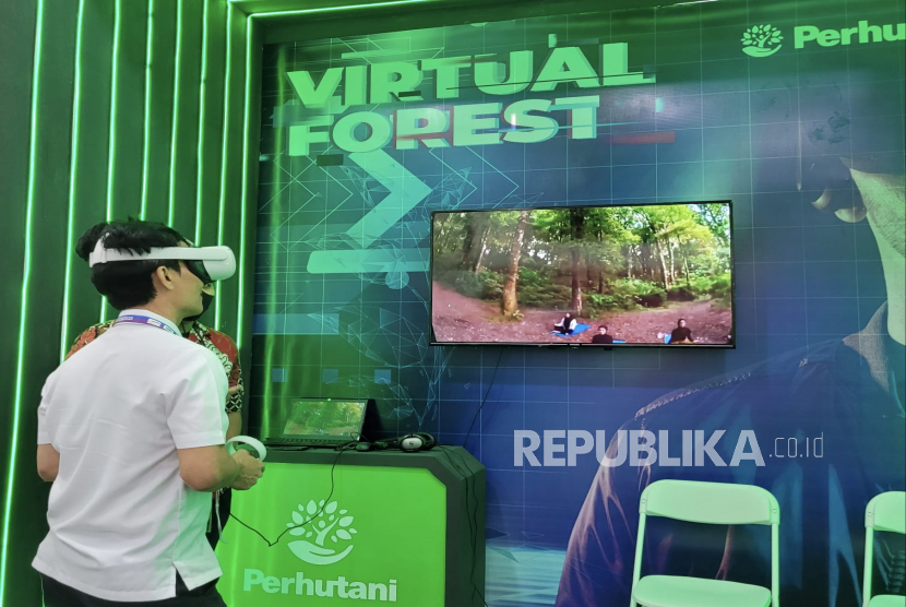 Perum Perhutani menggunakan Metaverse berupa Hutan Virtual untuk mempromosikan bisnis dalam Indonesia Metaverse Show 2023.