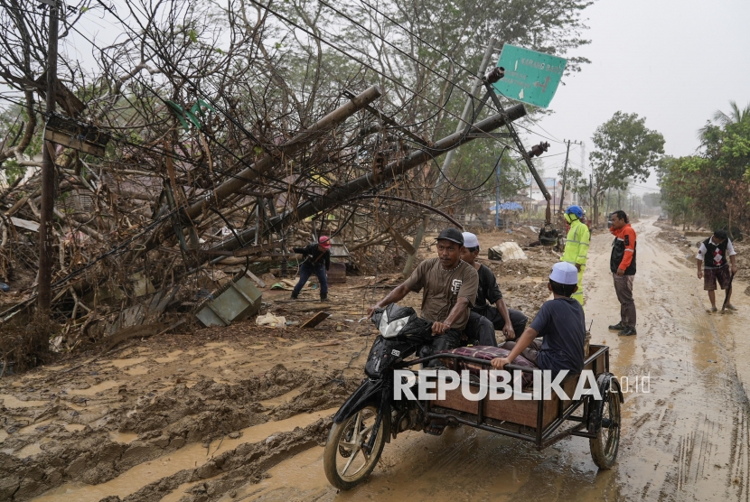 Ketua DPD RI Kirim Bantuan Sembako, Air Bersih Hingga Genset ke Kota Langsa Aceh