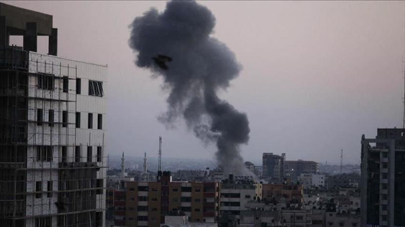 Serangan itu diluncurkan sebagai tanggapan atas balon-balon api yang diterbangkan dari wilayah Gaza   - Anadolu Agency