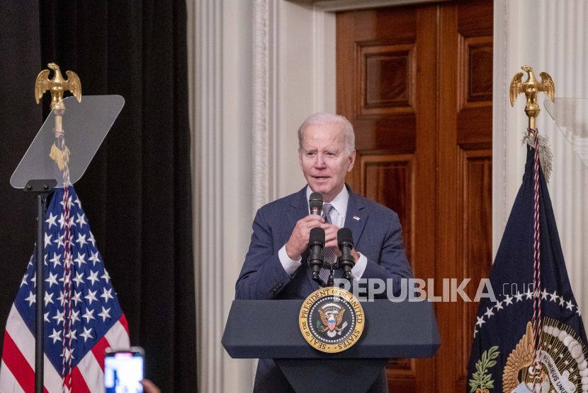 Presiden Amerika Serikat Joe Biden pada Ahad (5/3/2023) menyerukan hak suara kaum kulit hitam Amerika diperkuat. 