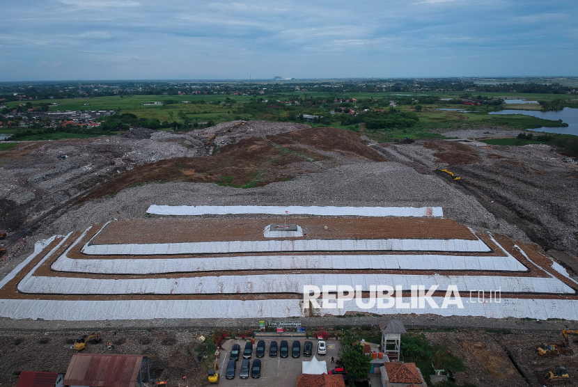 TPA Open Dumping di Jabodetabek Diminta Tutupi Tumpukan Sampah