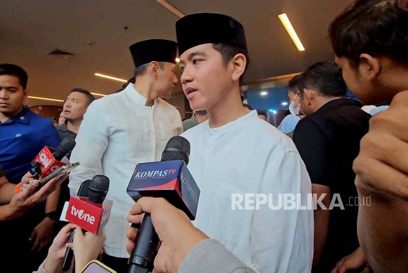 Cawapres nomor urut dua Gibran Rakabuming Raka merespons terkait film 'Dirty Vote' yang baru tayang di kanal YouTube Indonesia Baru, Ahad (11/2/2024) kemarin. 