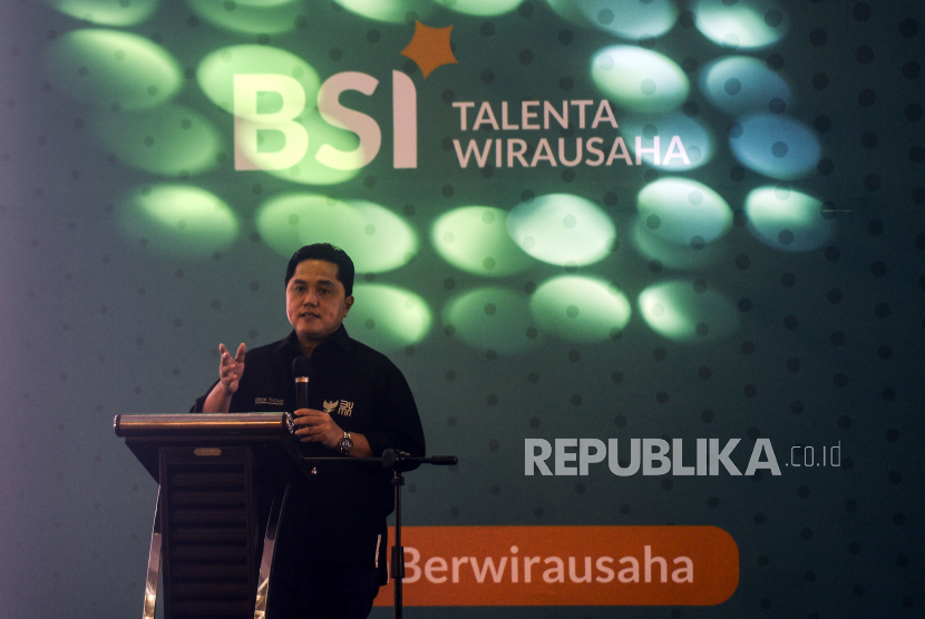 Menteri BUMN Erick Thohir memberikan paparan saat peluncuran Talenta Wirausaha BSI di Jakarta, Rabu (19/1/2022).