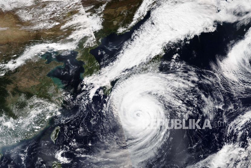 Topan Nanmadol melanda pulau utama paling selatan Kyushu, Jepang