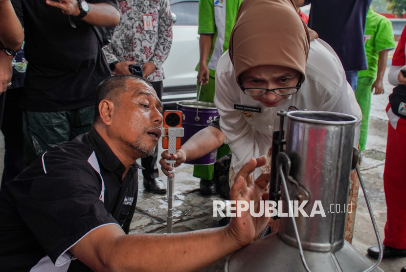 Ada Keluhan Kualitas BBM, Pemkab dan Polres Lumajang Gelar Sidak ke SPBU