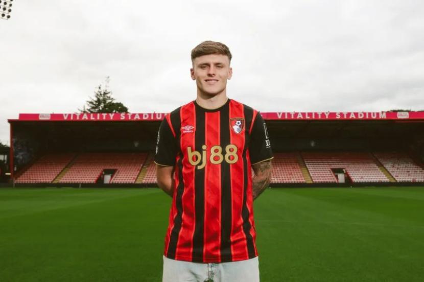 Bournemouth resmi dapatkan winger berbakat Ben Doak dari Liverpool.