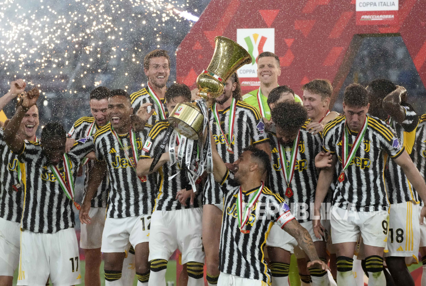 Juventus juara Coppa Italia. 