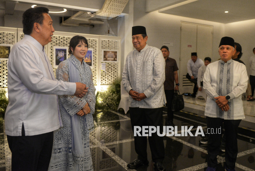 SBY Hadiri Haul ke-9 Mochamad Thohir di Masjid At-Thohir