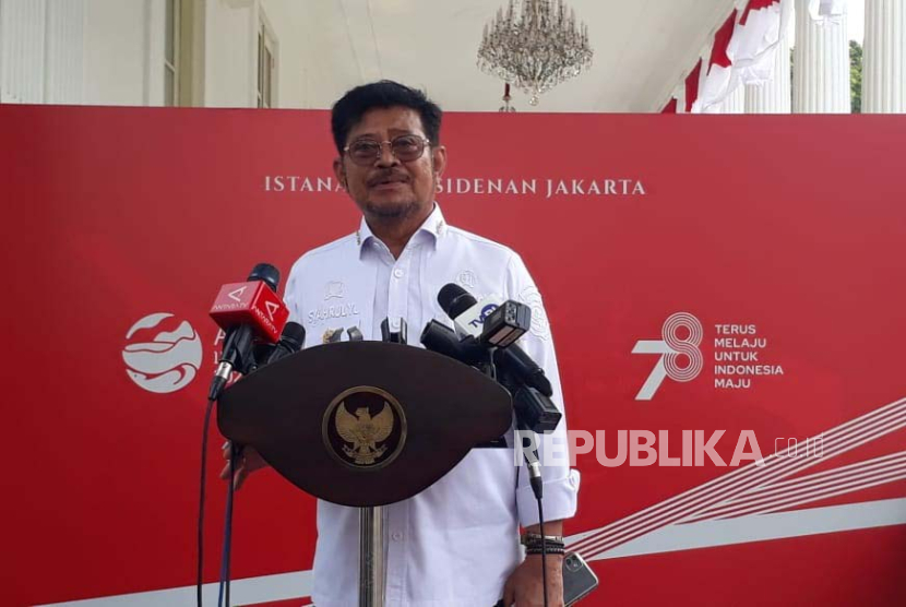 Eks Menteri Pertanian Syahrul Yasin Limpo saat memberikan keterangan pers di Kompleks Istana Kepresidenan, Jakarta, Rabu (2/8/2023).