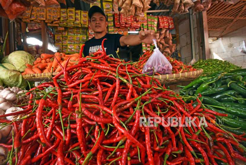 Pedagang di Kota Malang Keluhkan Harga Cabai dan Bawang Merah yang Naik Tajam (ilustrasi).