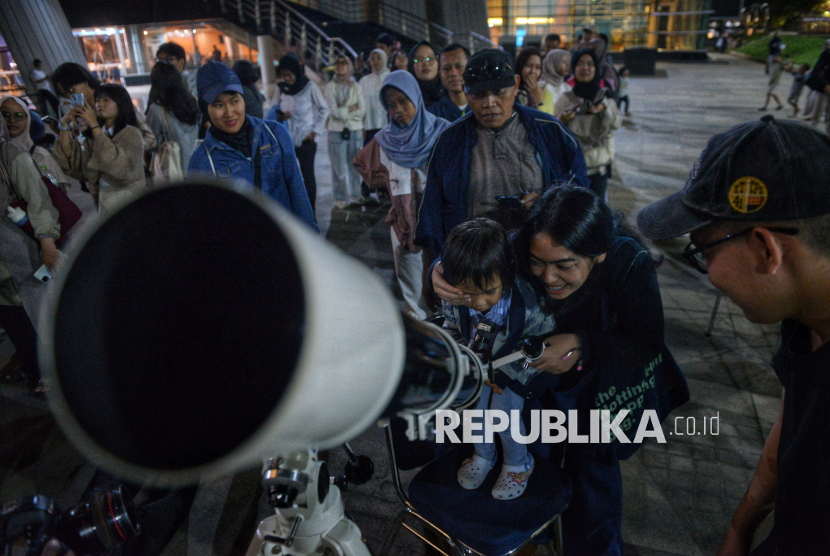 Antusiasme Pengunjung Planetarium Mengejutkan, Pramono Tambah Kuota Tiket On The Spot