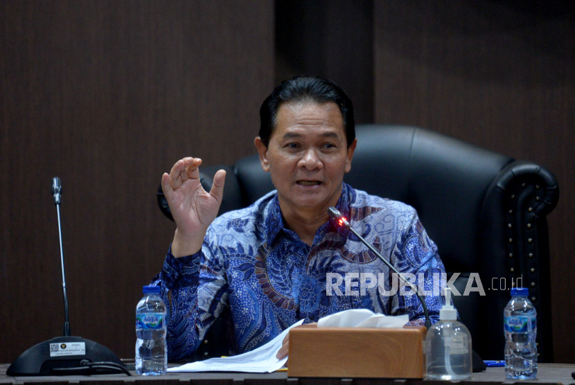 Ketua Dewan Kehormatan Penyelenggara Pemilu (DKPP) Heddy Lugito. DKPP meminta tambahan anggaran sebesar Rp 92 miliar karena kehabisan anggaran.