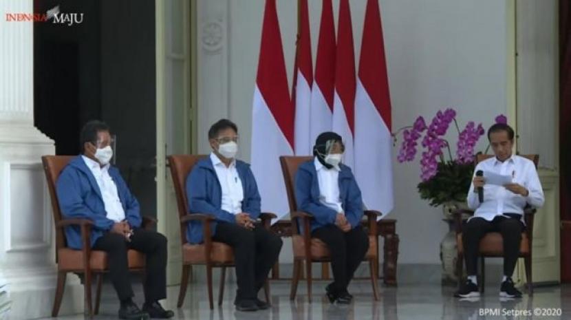  Jokowi baru mengumumkan perombakan kabinet Indonesia maju dengan memasukkan 6 menteri baru.