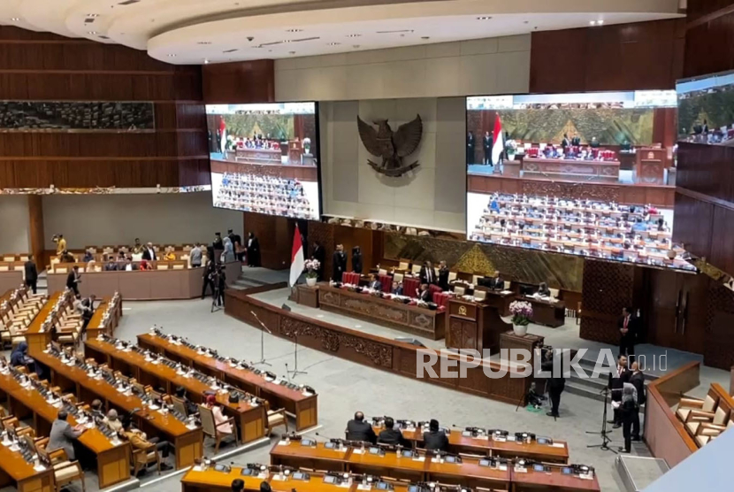 Fraksi PDIP, Fraksi PKB, dan Fraksi PKS resmi mengusulkan pembentukan pansus hak angket dalam rapat paripurna ke-13 Masa Sidang 2023-2024, di Gedung Nusantara II, Kompleks Parlemen, Jakarta, Selasa (5/3/2024). 