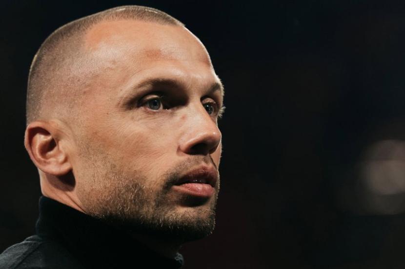 Ajax Amsterdam Pecat John Heitinga Setelah Rentetan Hasil Buruk