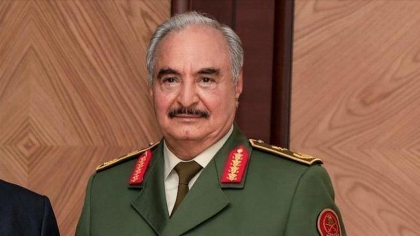 Jenderal Libya Khalifa Haftar diizinkan mencalonkan diri dalam pemilihan presiden.