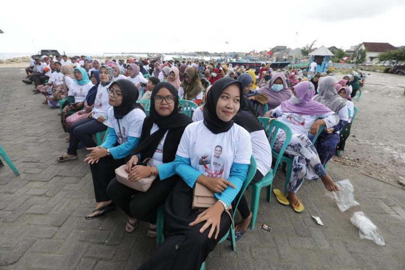 Deklarasi Di Pantai Kutang Warga Pesisir Lamongan Dukung Sandiaga Maju