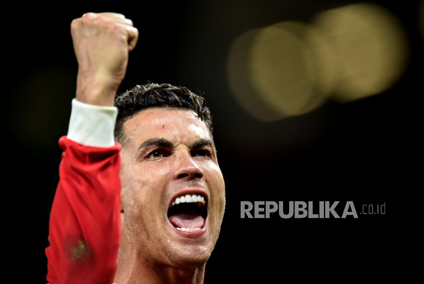 Reaksi Cristiano Ronaldo dari Manchester United setelah memenangkan pertandingan sepak bola Grup F Liga Champions UEFA antara Manchester United dan Atalanta di Manchester, Inggris, 20 Oktober 2021.