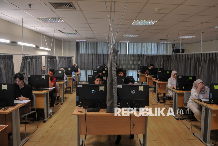 Ujian masuk perguruan tinggi (ilustrasi).