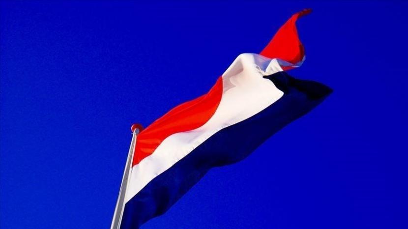 Koalisi pemerintah Belanda mengundurkan diri pada Jumat (16/1) karena diguncang skandal tunjangan pengasuhan anak.