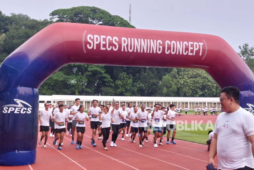 Sebanyak 18 Komunitas Lari Berpartisipasi dalam Coanda Run 2023 di Stadion Madya, Jakarta, Sabtu (25/11/2023).