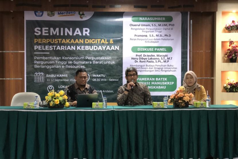 Perpustakaan Unand Gelar Seminar dan FGD  Perpustakaan Digital