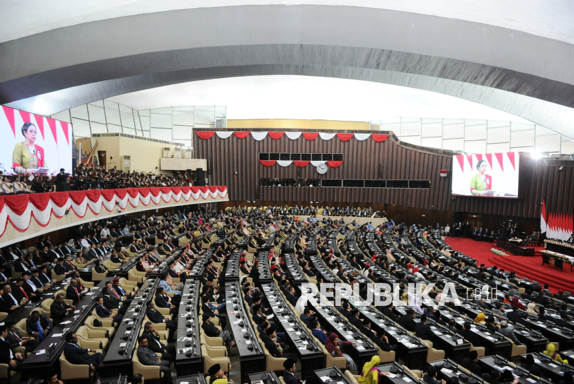 Suasana Sidang Paripurna Pembukaan Masa Persidangan I DPR Tahun Sidang 2025-2026 di Gedung Nusantara, Kompleks Parlemen, Jakarta, Jumat (15/8/2025). 