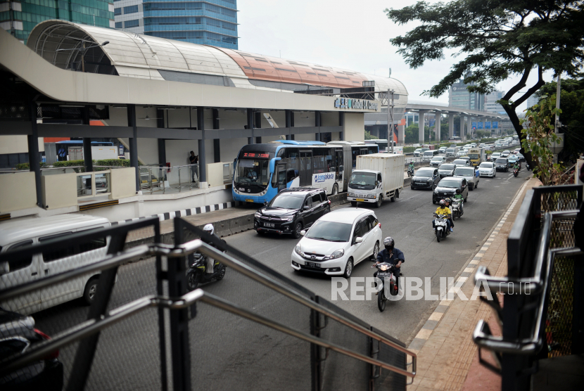 Operasional Halte Transjakarta Cikoko Stasiun Cawang Mulai Diuji Coba