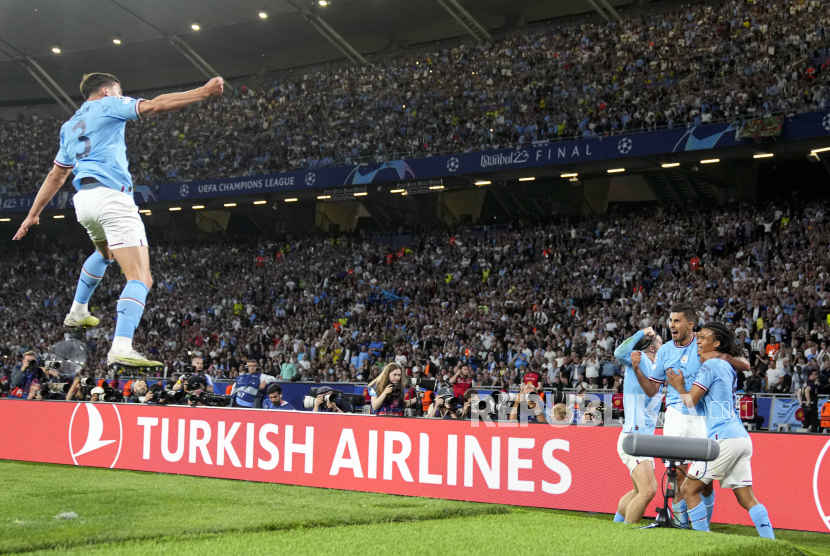 Para pemain Manchester City merayakan gol Rodri pada laga final Liga Champions, di Ataturk Olympic Stadium, Istanbul, Ahad (11/6/2023) dini hari WIB. 