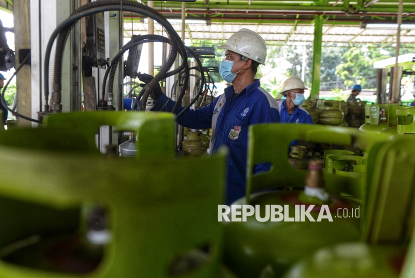 RI Alihkan Sumber Impor LPG, Bahlil Pastikan Pasokan Aman