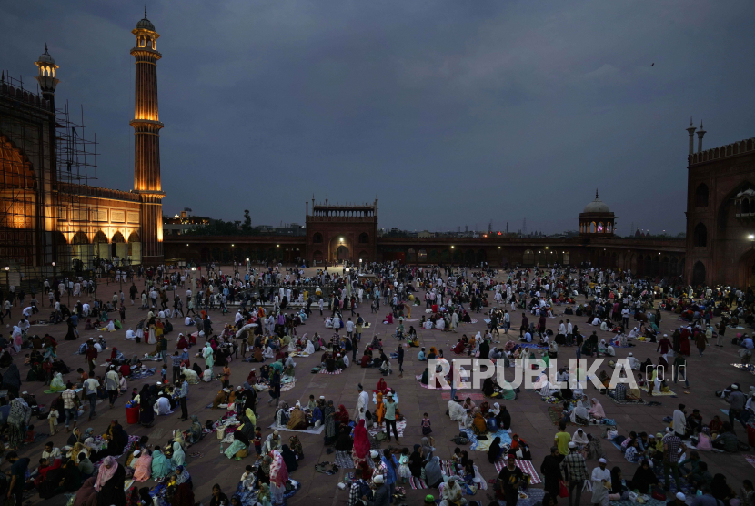 Ilustrasi suasana Ramadhan di India. Hubungan antara Hindu dan Muslim di India kurang harmonis 