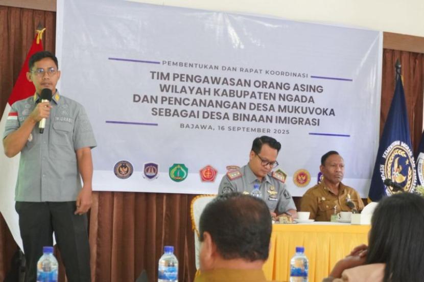 Imigrasi Labuan Bajo bentuk Timpora Kabupaten Ngada awasi WNA.