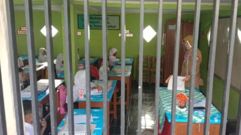  80% Sekolah di Bandung Siap Belajar Tatap Muka, Yakin?