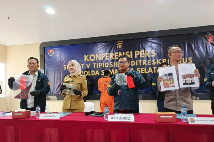 Polda Sumsel tangkap pelaku ujaran kebencian dari medsos.
