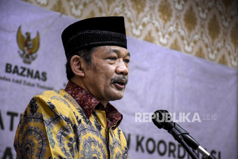 Ketua Badan Amil Zakat Nasional (Baznas) Prof KH Noor Achmad menyampaikan bahwa tagline Baznas sekarang adalah 'Pilihan Pertama Pembayar Zakat, Lembaga Utama Mensejahtrerakan Umat'. 