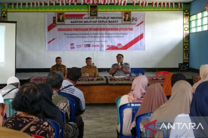Kemenkum Papua Barat Edukasi Warga Soal Kekayaan Intelektual