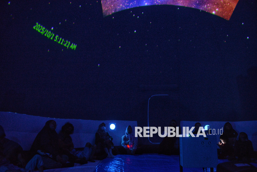 Al Bitruji, Saintis Muslim yang Diabadikan Barat Jadi Nama Kawah Bulan