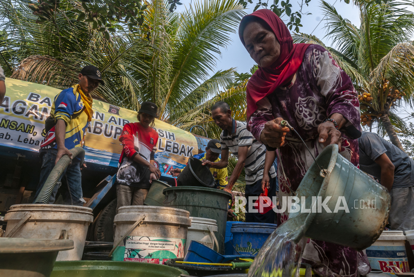 Bantuan air bersih mulai dipasok ke 13 desa di 10 kecamatan, Kabupaten Temanggung, Jawa Tengah.