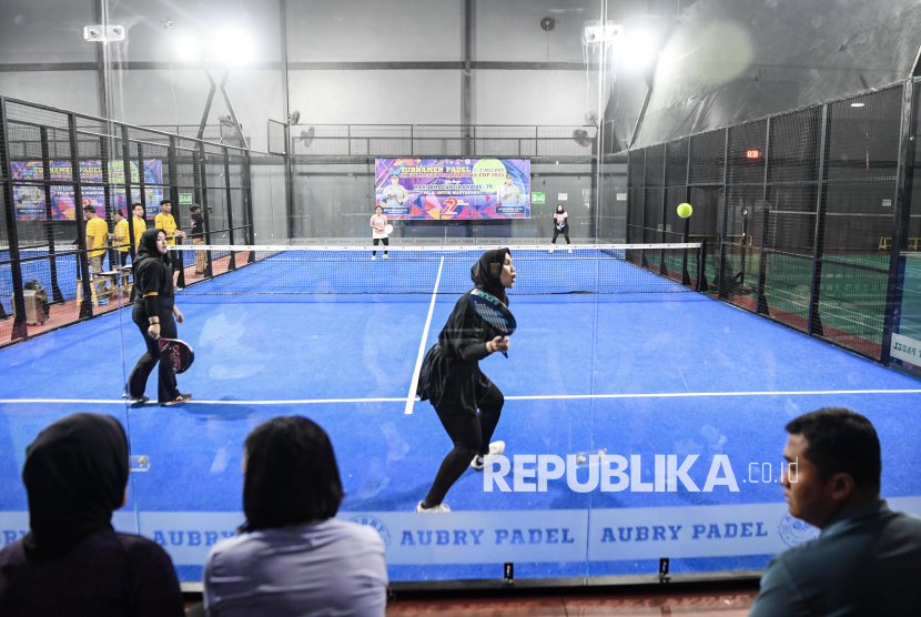 Olahraga padel yang digandrungi Gen Z dan Milenial.