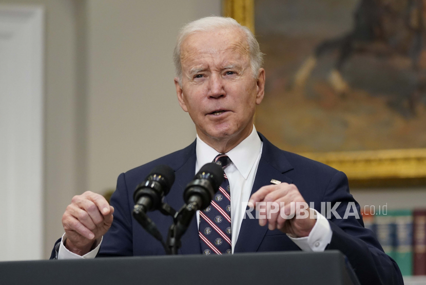  Presiden Joe Biden. Biden meminta Warga Amerika Serikat (AS) diminta segera meninggalkan Ukraina. 