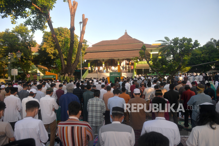 Sholat Idul Fitri di Kota Yogyakarta. Ilustrasi