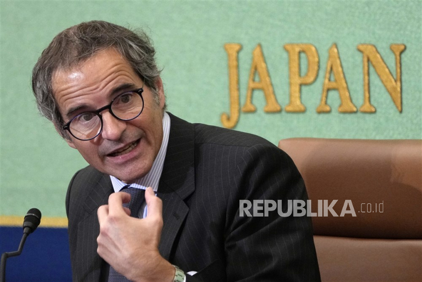 Direktur Jenderal Badan Tenaga Atom Internasional (IAEA) Rafael Grossi mengunjungi negara tetangga Jepang untuk mempertahankan laporan.