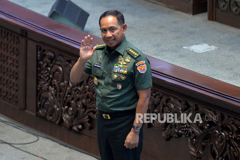 Calon Panglima TNI Jenderal Agus Subiyanto.